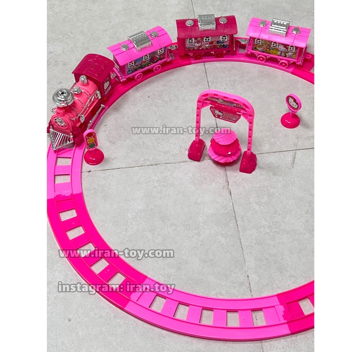 قطار موزیکال کیتی بزرگ - تصویر 4