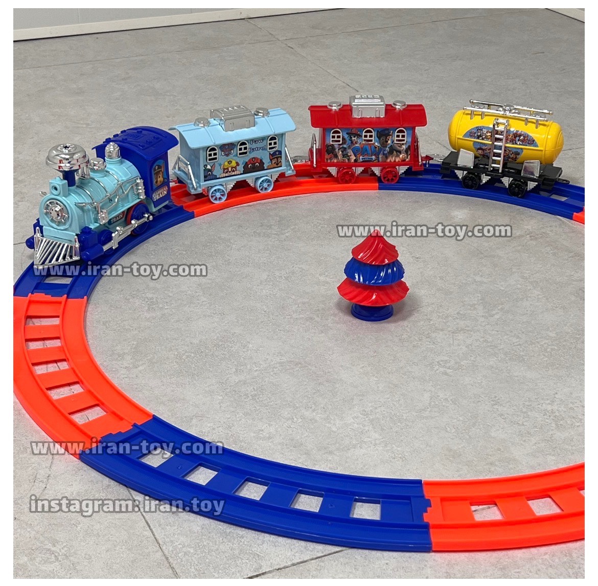 قطار موزیکال سگ نگهبان بزرگ - تصویر 4