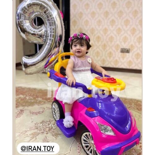 ماشین چهار چرخ صورتی