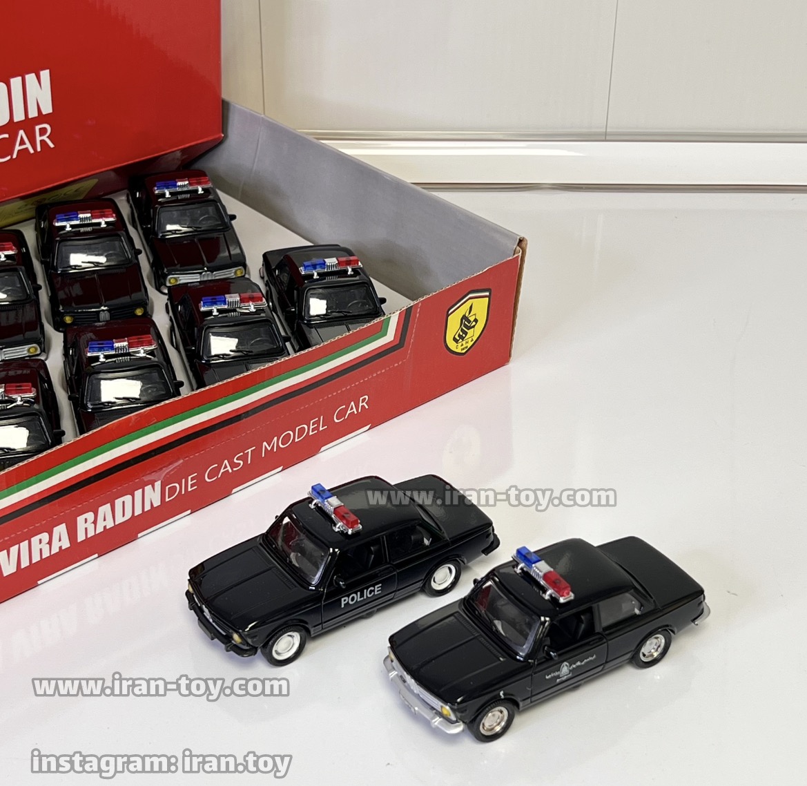 ماشین بی ام و پلیس فلزی - تصویر 5